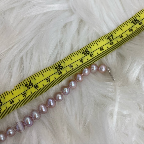 Beautiful Chinese Pink Pearl Necklace - Picture 3 of 3